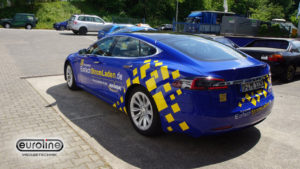 Fahrzeugbeschriftung Maingau Energie - Tesla Model S